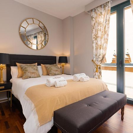 מאלגה C31 Deluxe Apartment Into Cathedral Square מראה חיצוני תמונה
