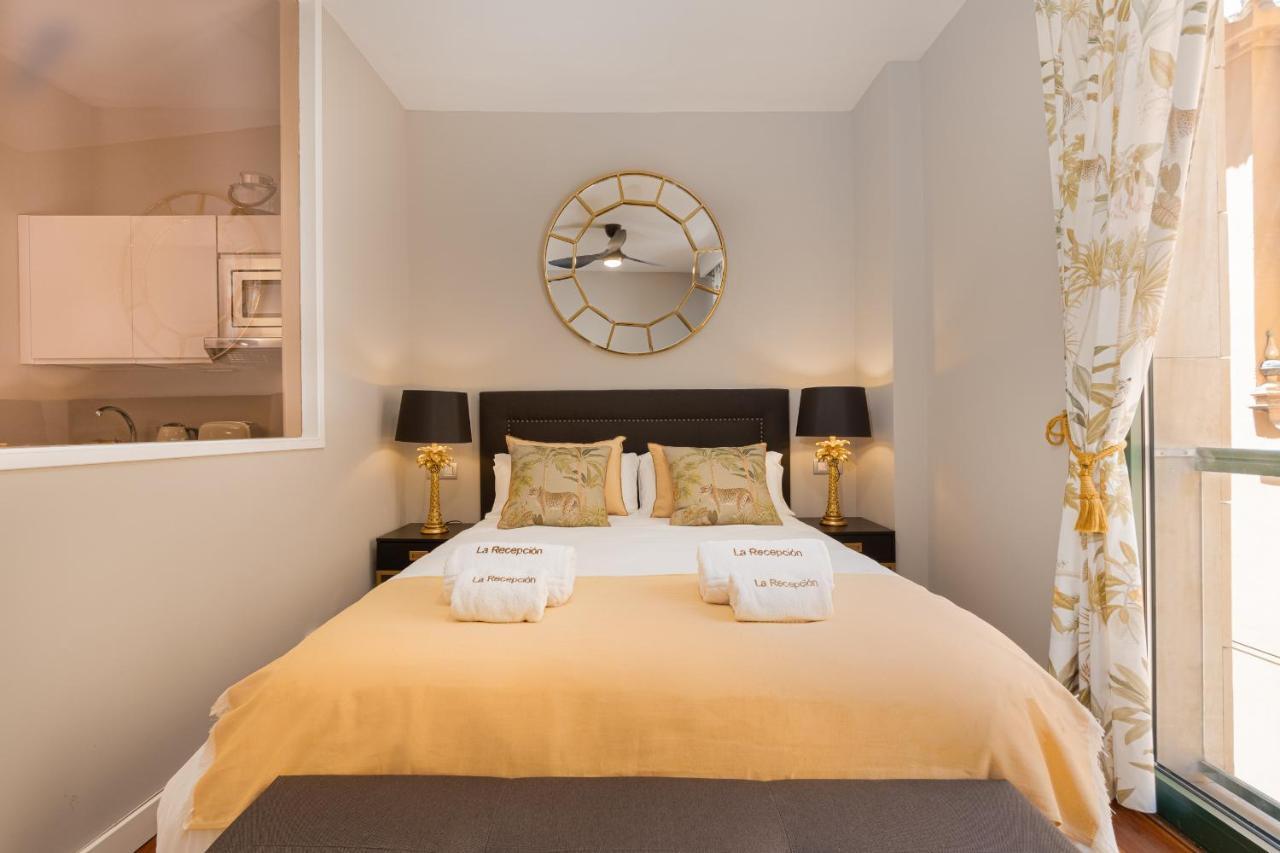 מאלגה C31 Deluxe Apartment Into Cathedral Square מראה חיצוני תמונה