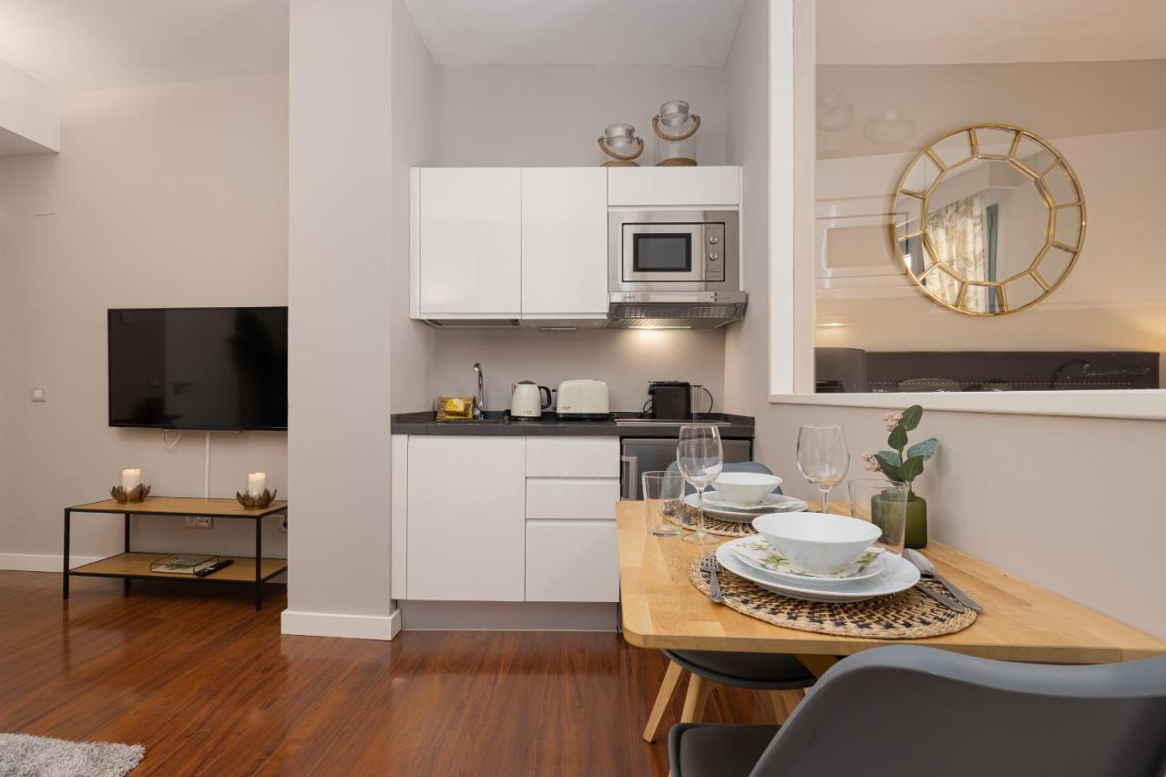מאלגה C31 Deluxe Apartment Into Cathedral Square מראה חיצוני תמונה