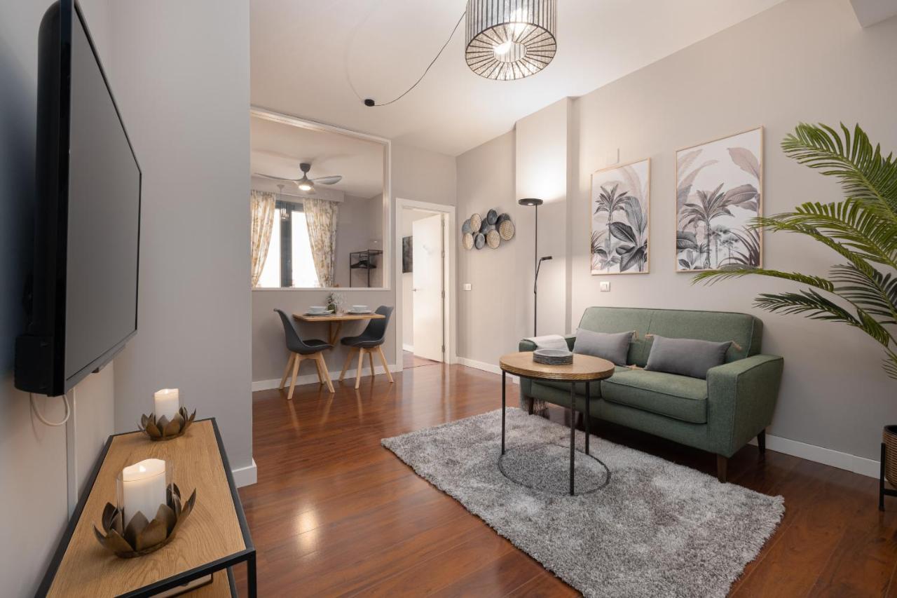 מאלגה C31 Deluxe Apartment Into Cathedral Square מראה חיצוני תמונה