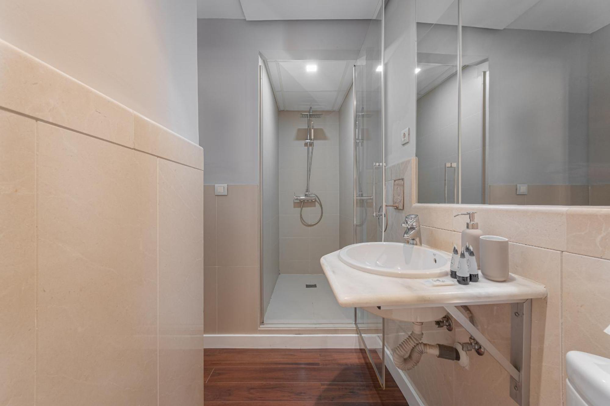 מאלגה C31 Deluxe Apartment Into Cathedral Square מראה חיצוני תמונה